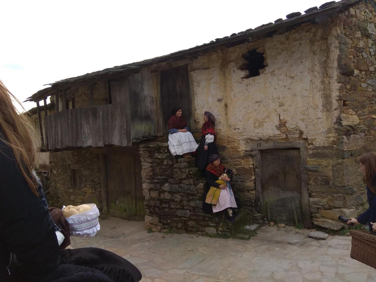 Casa Rural Rosita Santa Cruz de los Cuérragos Exteriér fotografie